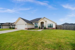 409 Meadow Lane, Chandler, TX 75758