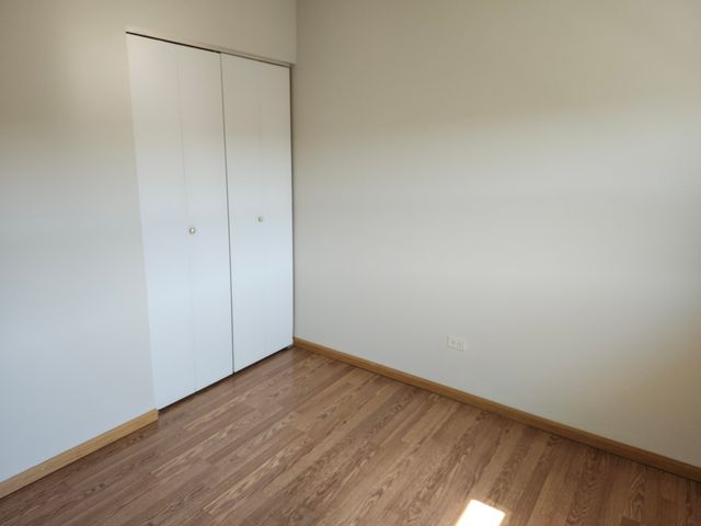 8843 Robin Drive C, Des Plaines, IL 60016