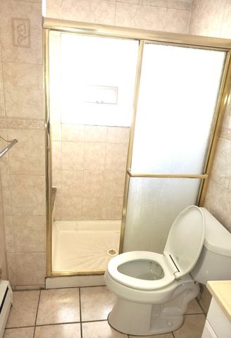 8843 Robin Drive C, Des Plaines, IL 60016