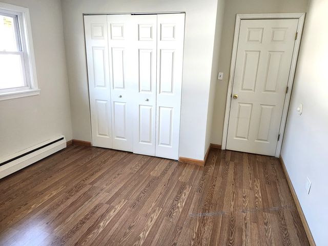 8843 Robin Drive C, Des Plaines, IL 60016