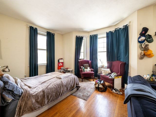 481 Boylston Street 1, Brookline, MA 02445