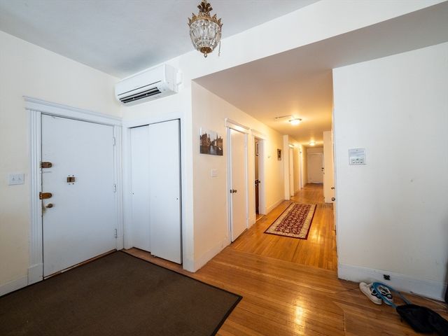481 Boylston Street 1, Brookline, MA 02445
