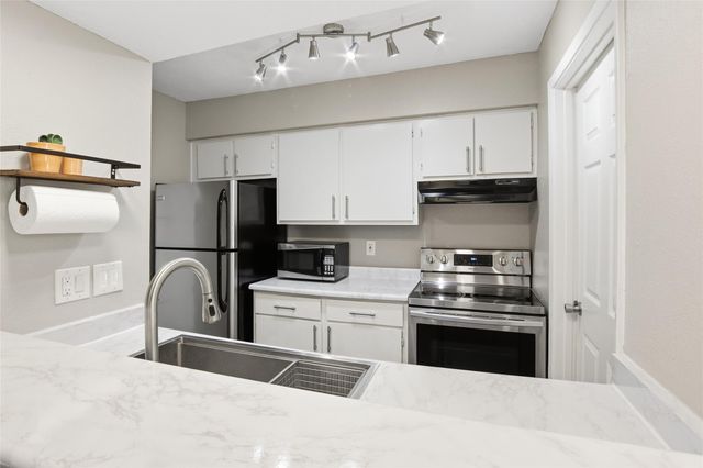 260 El Dorado Boulevard 3102, Webster, TX 77598