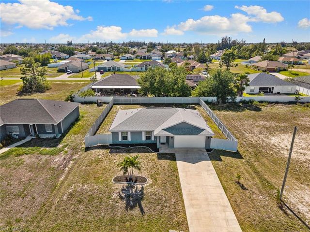 1132 NW 20th PL, Cape Coral, FL 33993
