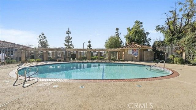 1019 W Pine, Upland, CA 91786