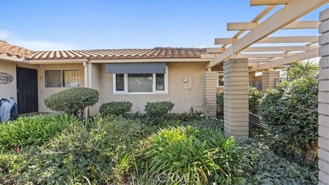 1019 W Pine, Upland, CA 91786