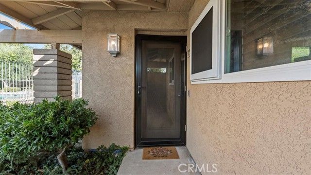 1019 W Pine, Upland, CA 91786