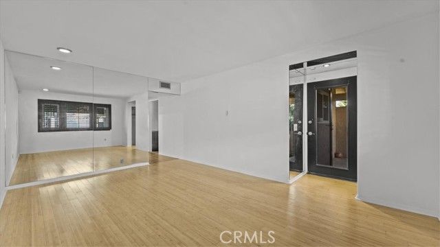 1019 W Pine, Upland, CA 91786