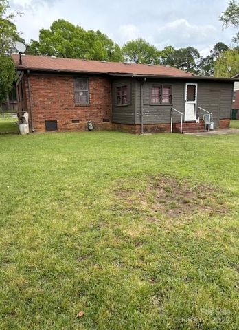 4331 Knollcrest Drive, Charlotte, NC 28208