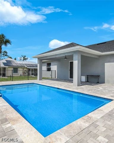 407 Columbus AVE, Lehigh Acres, FL 33972