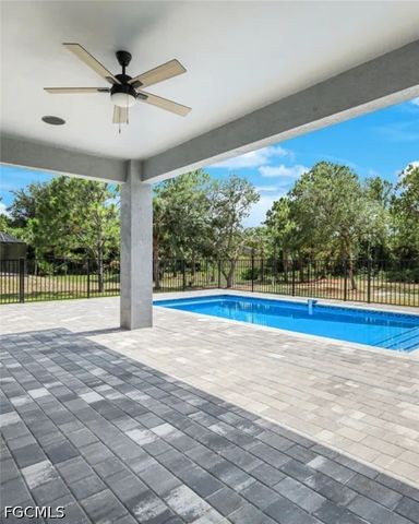 407 Columbus AVE, Lehigh Acres, FL 33972