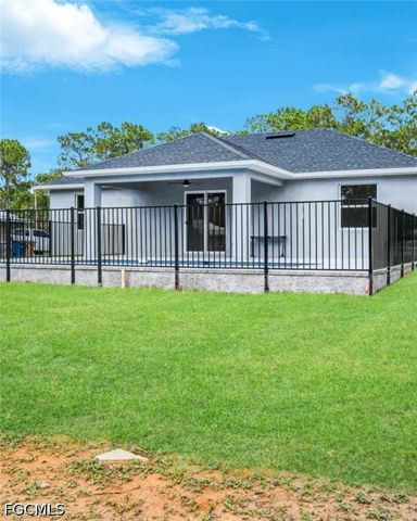 407 Columbus AVE, Lehigh Acres, FL 33972
