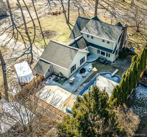 11834 Eriksen Drive, Pinckney, MI 48169