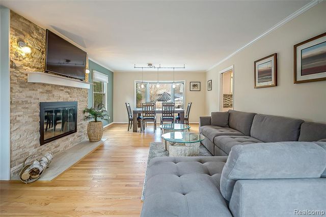 11834 Eriksen Drive, Pinckney, MI 48169