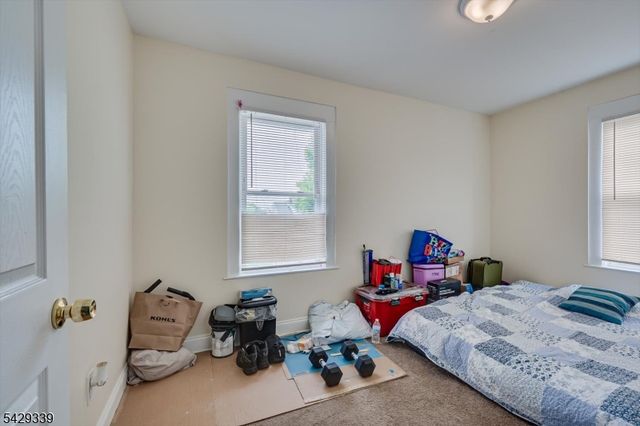 31 Romney Rd, Bound Brook Boro, NJ 08805