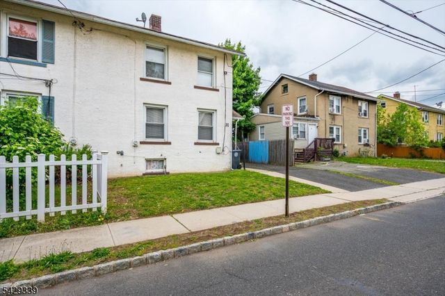31 Romney Rd, Bound Brook Boro, NJ 08805