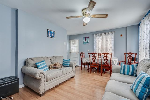 31 Romney Rd, Bound Brook Boro, NJ 08805
