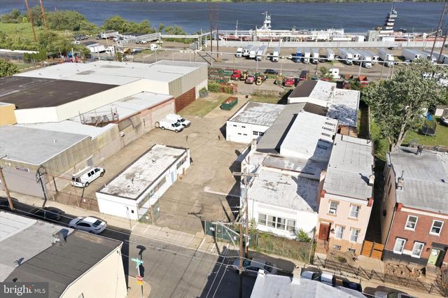 4821 GARDEN ST, Philadelphia, PA 19137