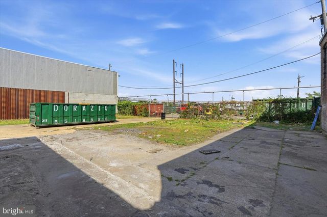 4821 GARDEN ST, Philadelphia, PA 19137