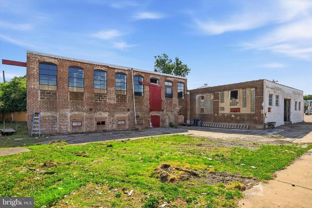 4821 GARDEN ST, Philadelphia, PA 19137