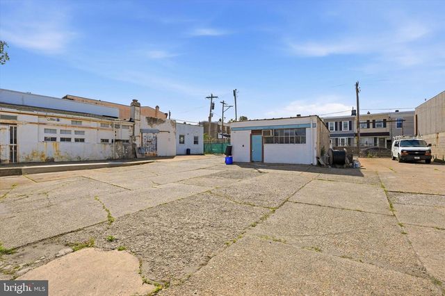 4821 GARDEN ST, Philadelphia, PA 19137
