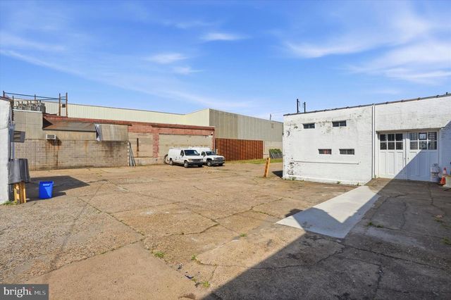 4821 GARDEN ST, Philadelphia, PA 19137