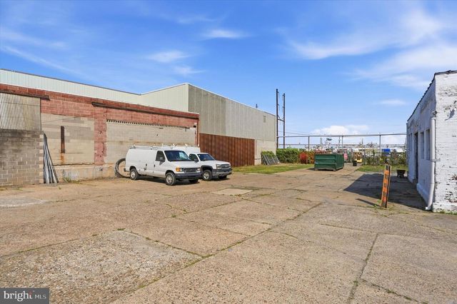 4821 GARDEN ST, Philadelphia, PA 19137