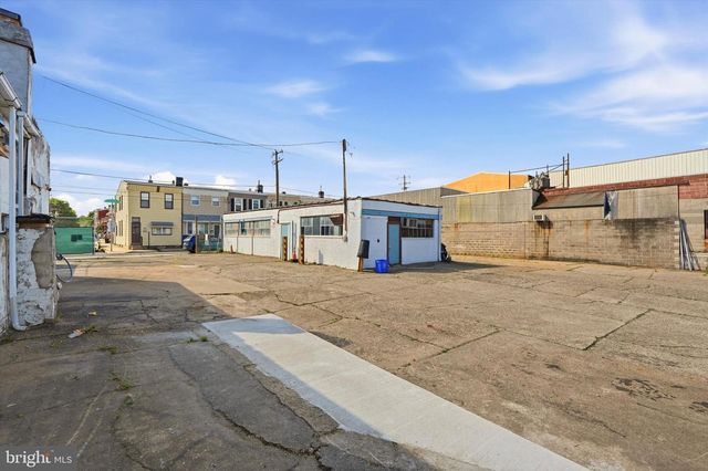 4821 GARDEN ST, Philadelphia, PA 19137