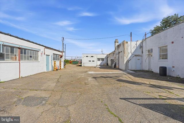 4821 GARDEN ST, Philadelphia, PA 19137