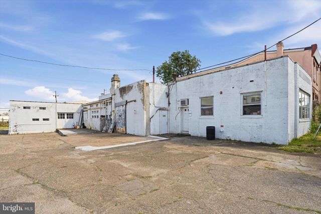 4821 GARDEN ST, Philadelphia, PA 19137