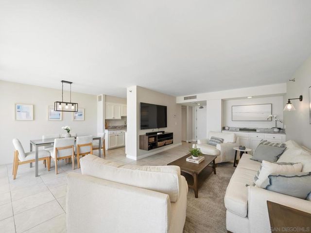 1750 Avenida Del Mundo 908, Coronado, CA 92118
