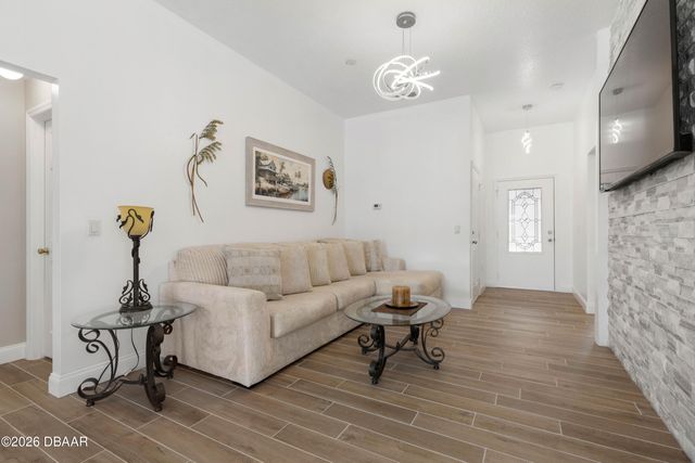 9 Reid Place, Palm Coast, FL 32164