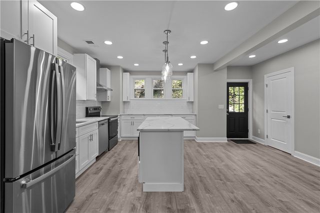 748 Anaheim St, Schenley Heights, PA 15219