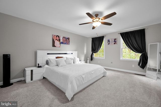 130 VALLEY RD, Hamburg, PA 19526