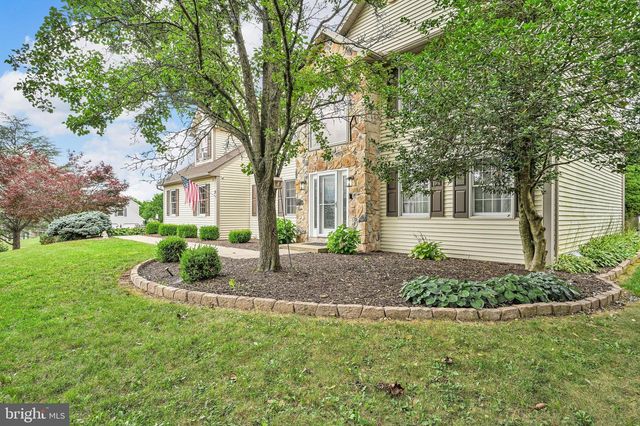 130 VALLEY RD, Hamburg, PA 19526