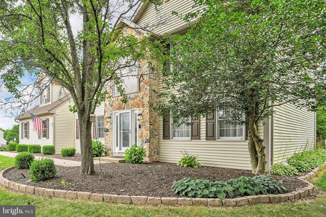 130 VALLEY RD, Hamburg, PA 19526