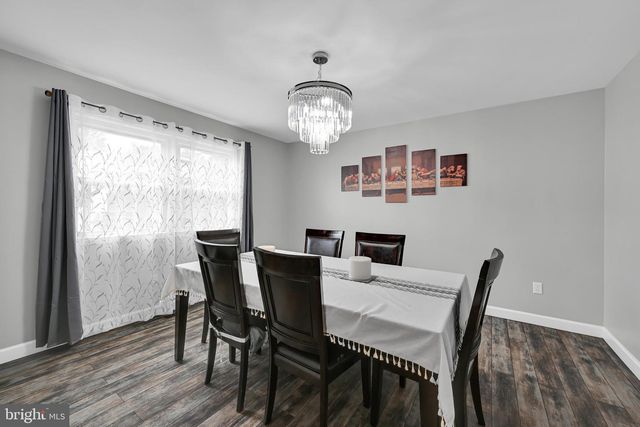 130 VALLEY RD, Hamburg, PA 19526