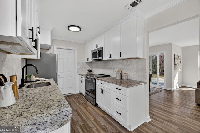 1188 Cottonwood Drive, Lawrenceville, GA 30043