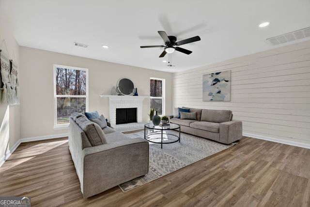 1188 Cottonwood Drive, Lawrenceville, GA 30043