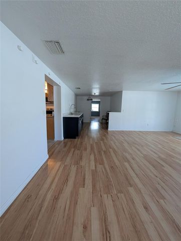 6006 N HUBERT AVE, Tampa, FL 33614