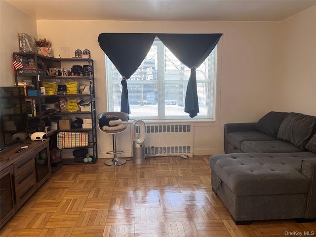 147-35 38th Avenue B14, Flushing, NY 11354