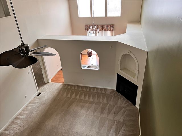 1108 Arrowhead Dr, South Strabane, PA 15301