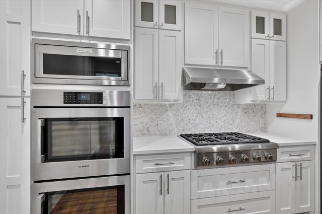 4209 Pinecreek Drive, Rowlett, TX 75088