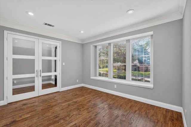 4209 Pinecreek Drive, Rowlett, TX 75088