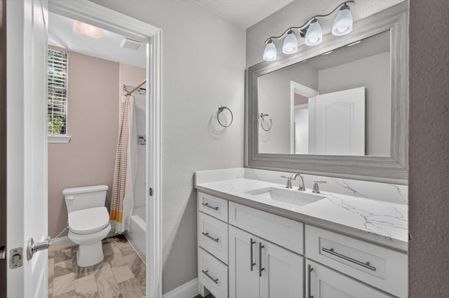 4209 Pinecreek Drive, Rowlett, TX 75088