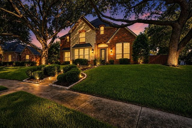 4209 Pinecreek Drive, Rowlett, TX 75088