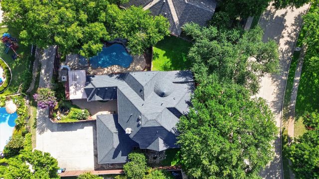 4209 Pinecreek Drive, Rowlett, TX 75088