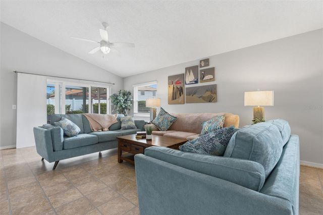 1014 CHALLENGER AVENUE, Davenport, FL 33897