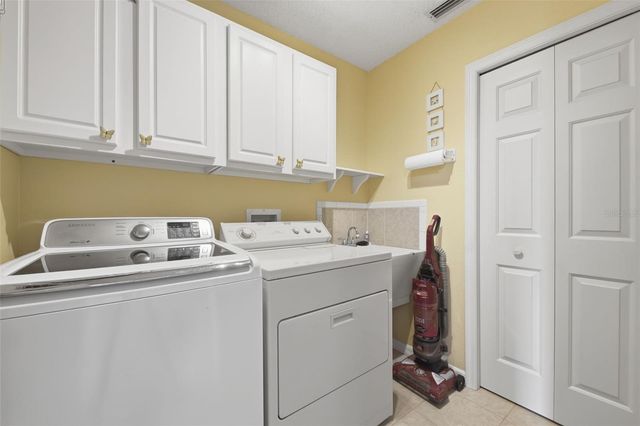 1014 CHALLENGER AVENUE, Davenport, FL 33897