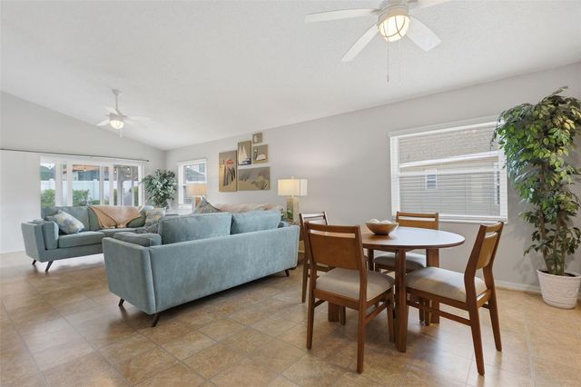 1014 CHALLENGER AVENUE, Davenport, FL 33897